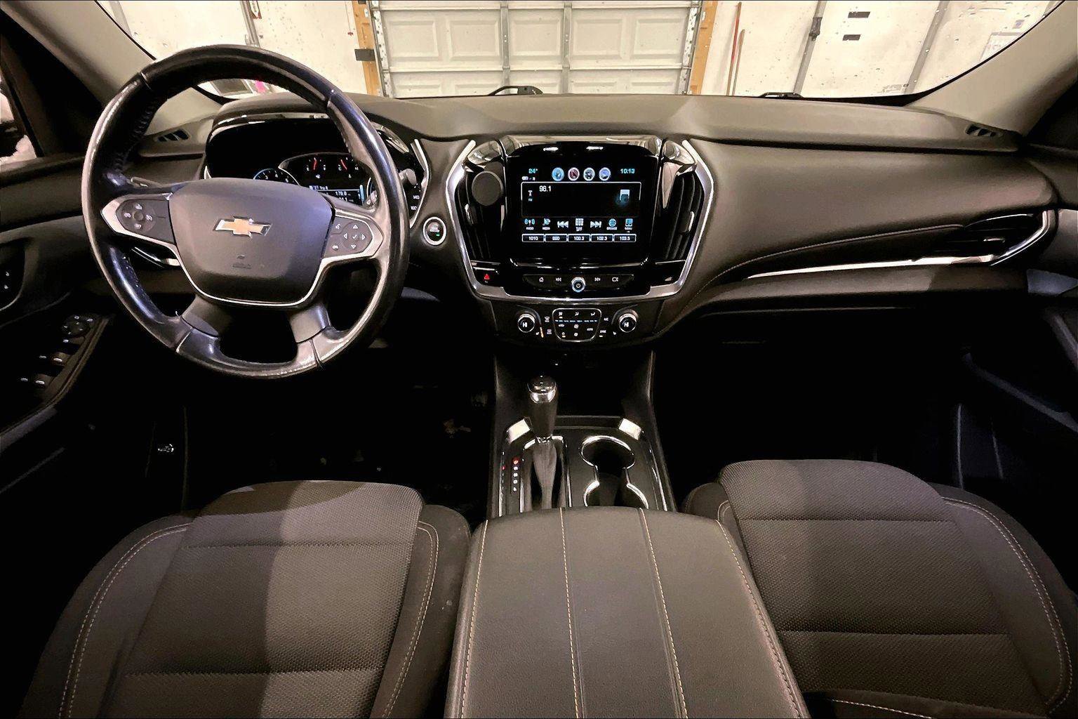 Used 2019 Chevrolet Traverse LT image 14