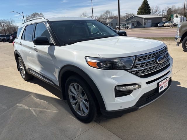 Certified 2020 Ford Explorer Limited AWD/4WD image 3