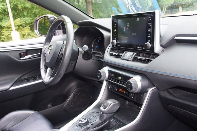Used 2019 Toyota RAV4 XSE w/ XSE Weather Package AWD/4WD image 10