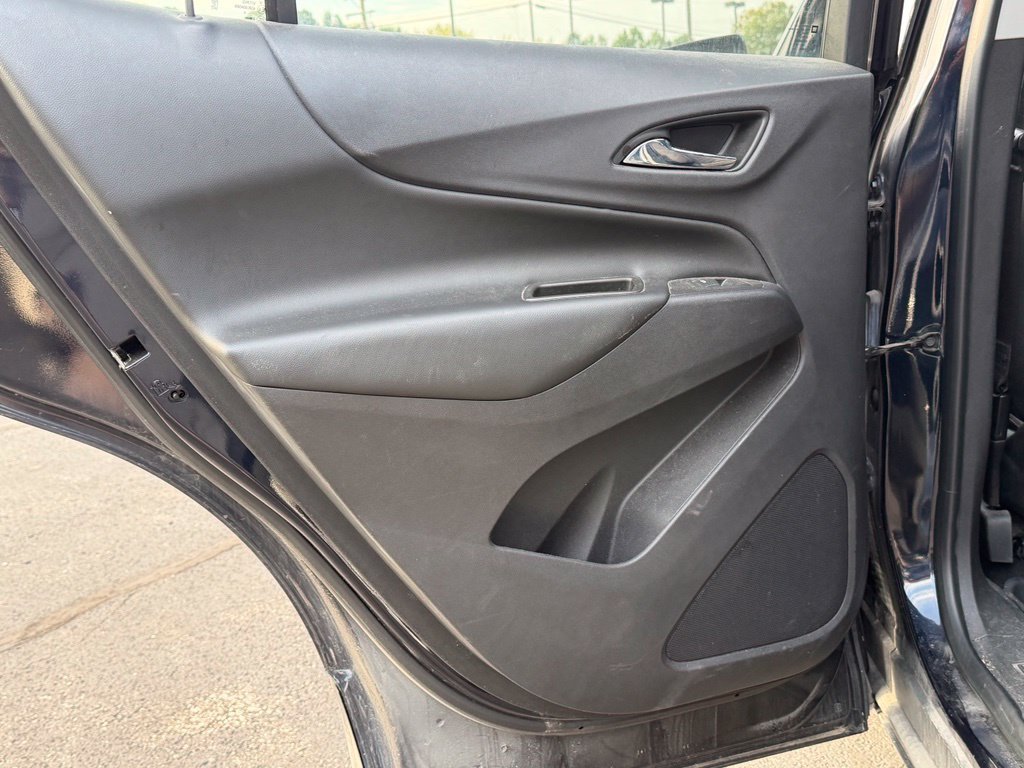 Used 2020 Chevrolet Equinox LT w/ Driver Convenience Package FWD image 13