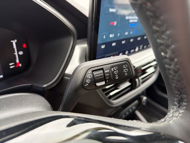 Certified 2023 Ford Escape SE w/ Class II Trailer Tow Package image 44