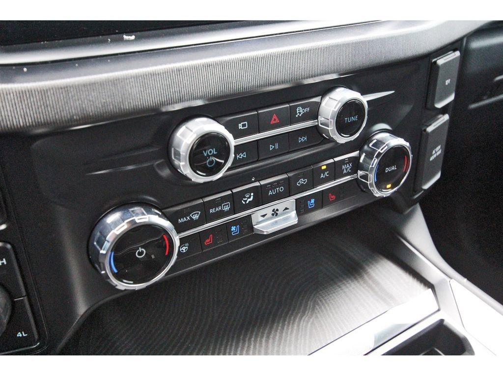 Certified 2025 Ford F350 Platinum w/ FX4 Off-Road Package AWD/4WD image 24