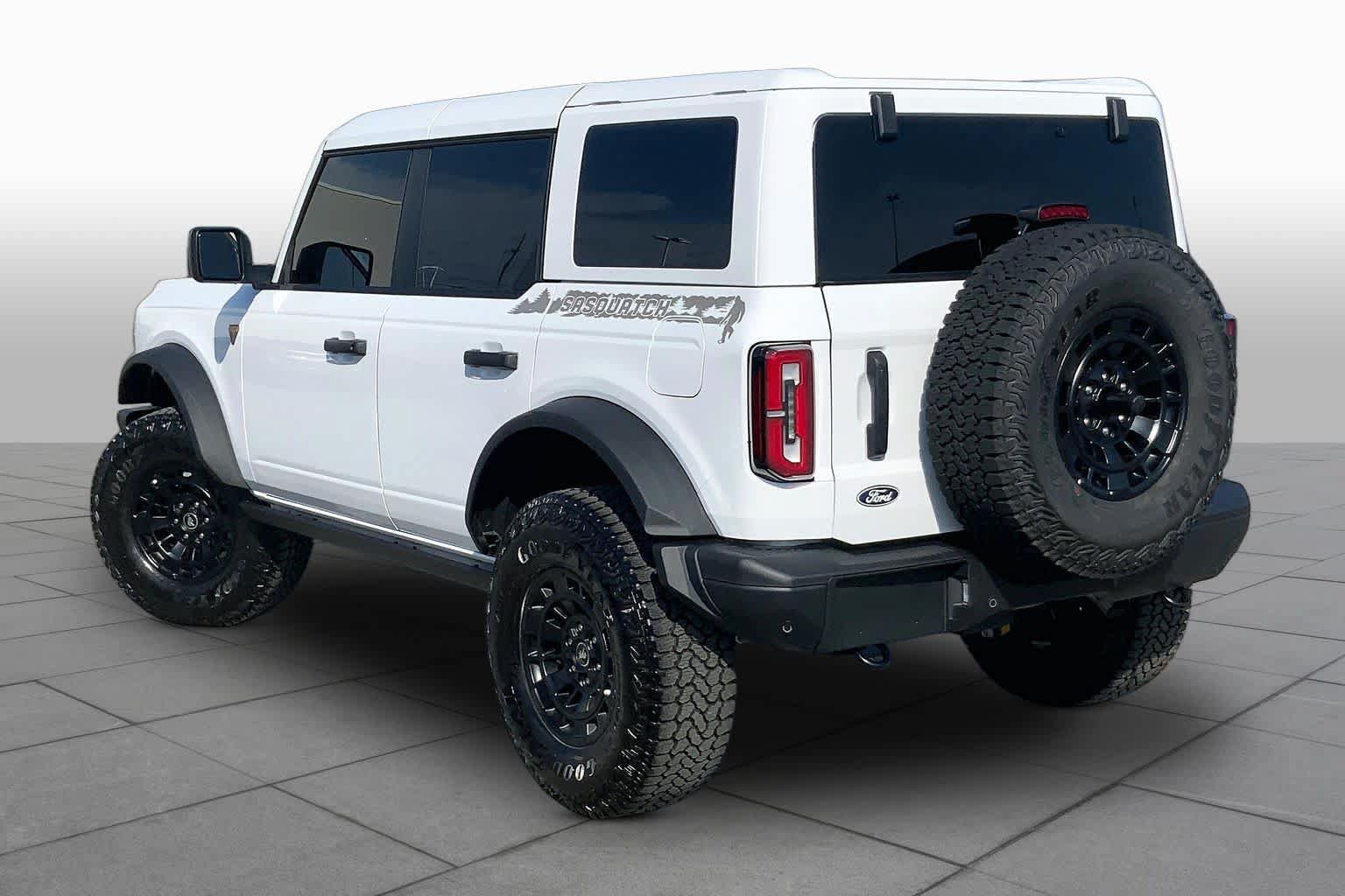 Certified 2026 Ford Bronco Badlands w/ Sasquatch Package AWD/4WD image 12