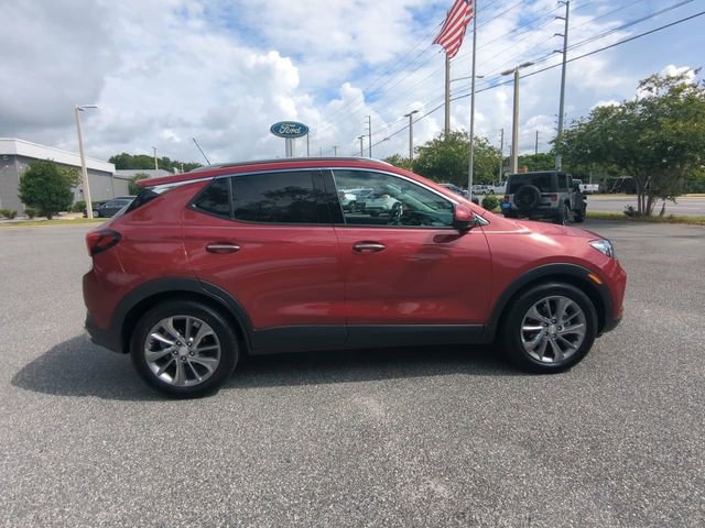 Used 2020 Buick Encore GX Essence w/ Experience Buick Package FWD image 4