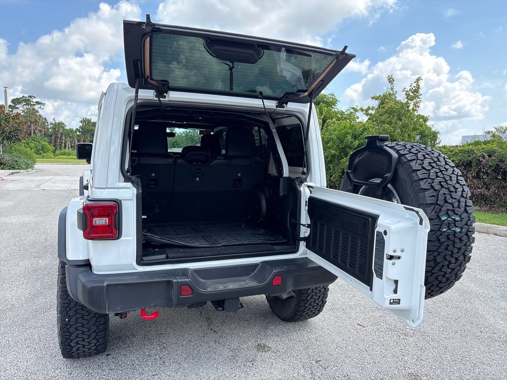 Used 2023 Jeep Wrangler Unlimited Rubicon w/ Xtreme 35 Tire Package AWD/4WD image 9