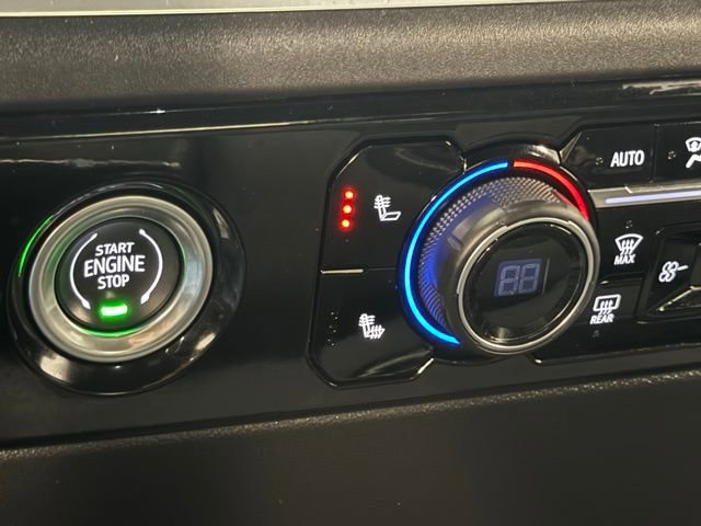 Used 2022 Chevrolet Silverado 1500 LT image 32