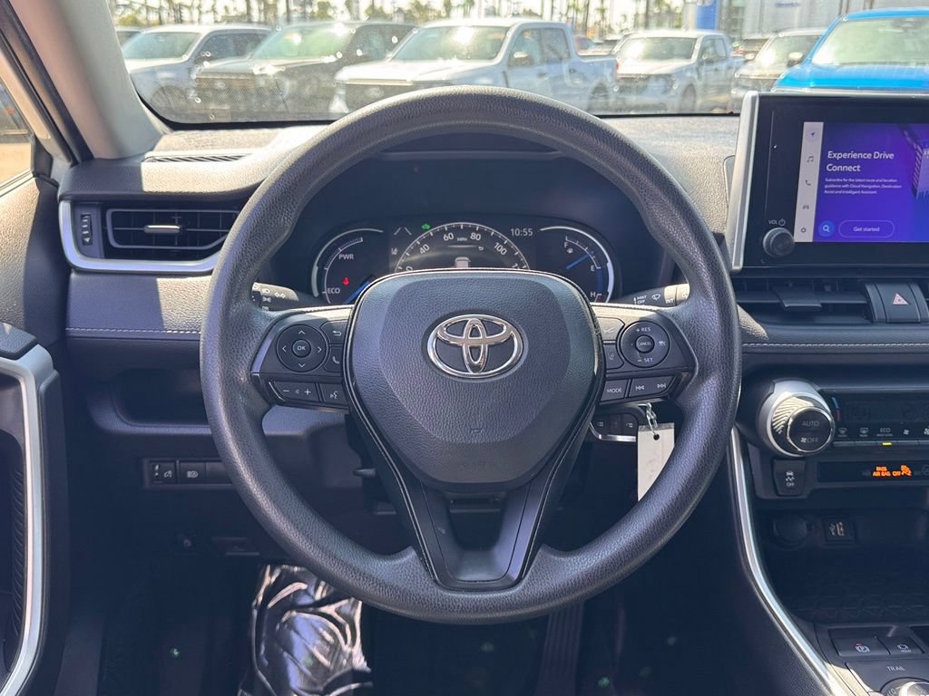 Used 2023 Toyota RAV4 LE AWD/4WD image 21