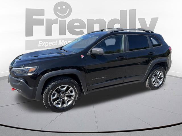 Used 2019 Jeep Cherokee Trailhawk w/ Cold Weather Group AWD/4WD image 2