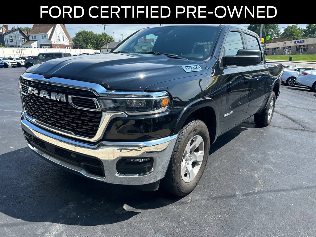 Used 2025 RAM 1500 Big Horn AWD/4WD image 2