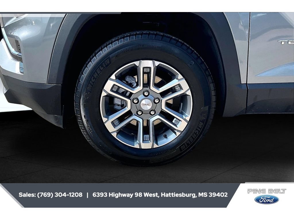 Used 2025 GMC Terrain Elevation FWD image 7