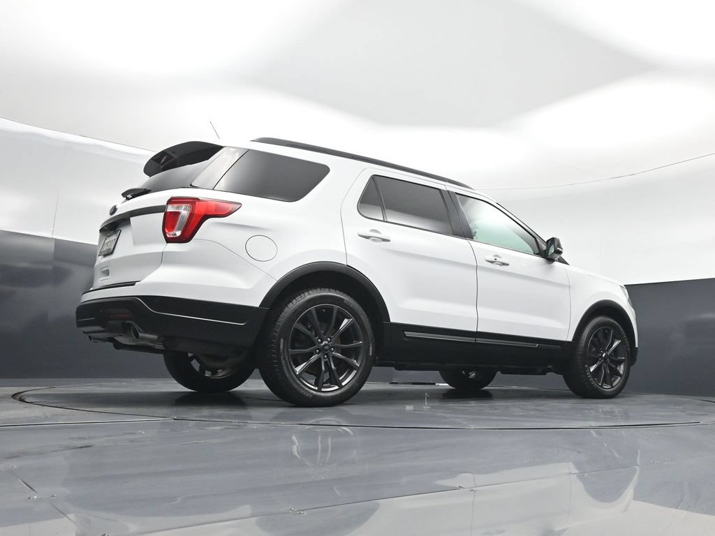 Certified 2019 Ford Explorer XLT w/ Equipment Group 202A FWD image 43