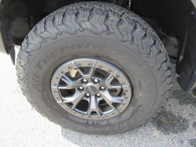 Certified 2022 Ford F150 Raptor w/ Raptor 37 Performance Package AWD/4WD image 10