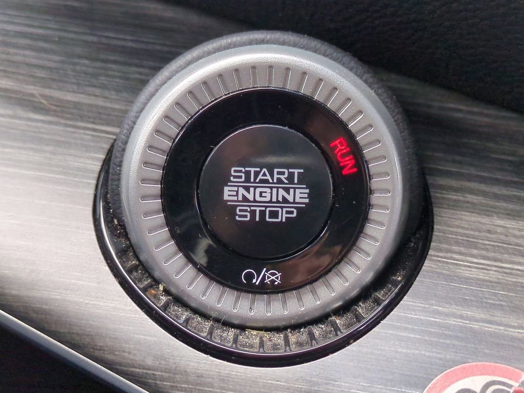 Used 2024 Jeep Wagoneer L Series II w/ Flexible Seating Group image 31