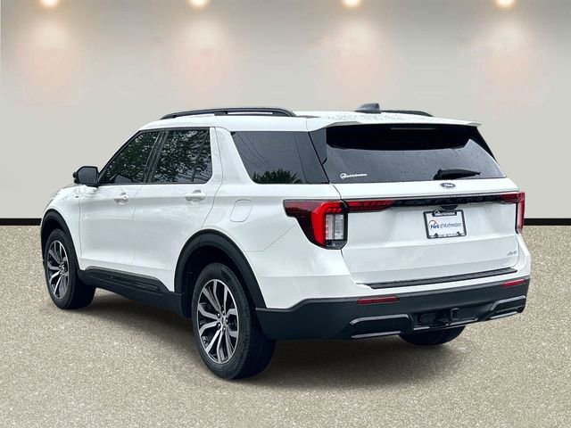 Certified 2025 Ford Explorer ST-Line AWD/4WD image 7
