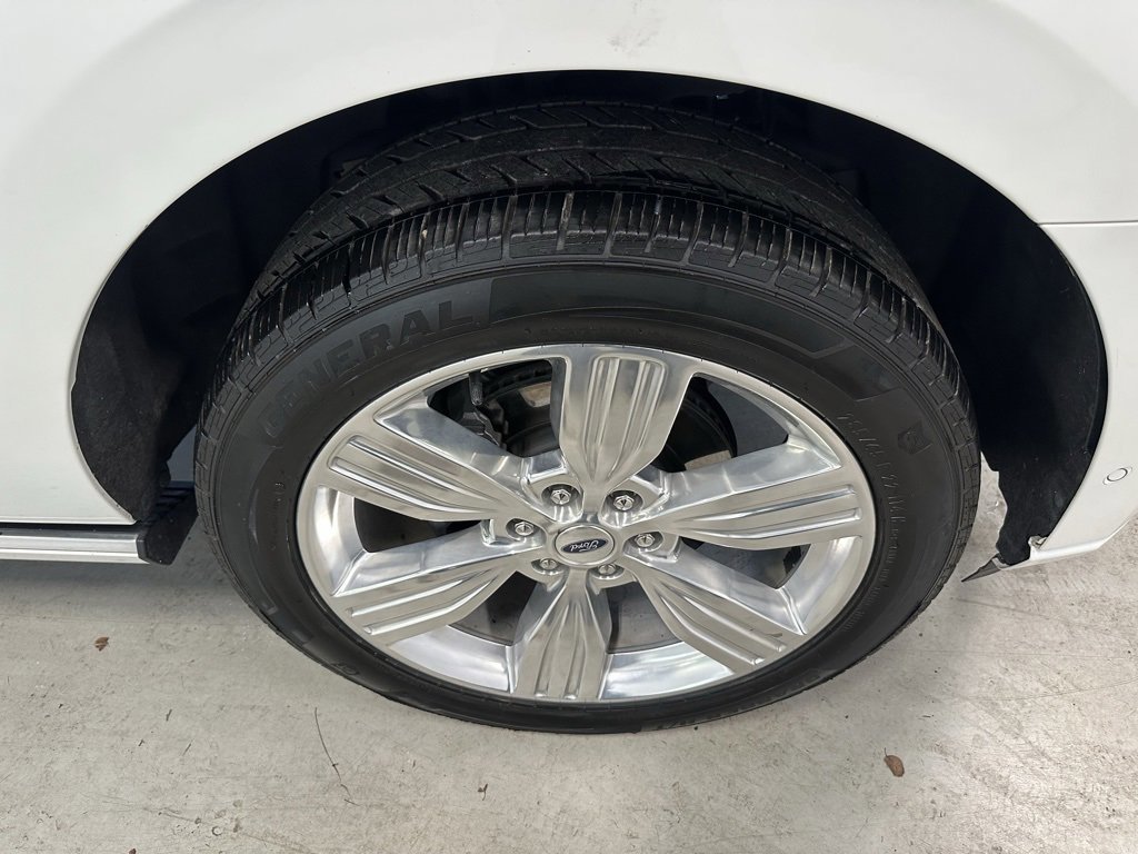Certified 2024 Ford Expedition Max Platinum image 26