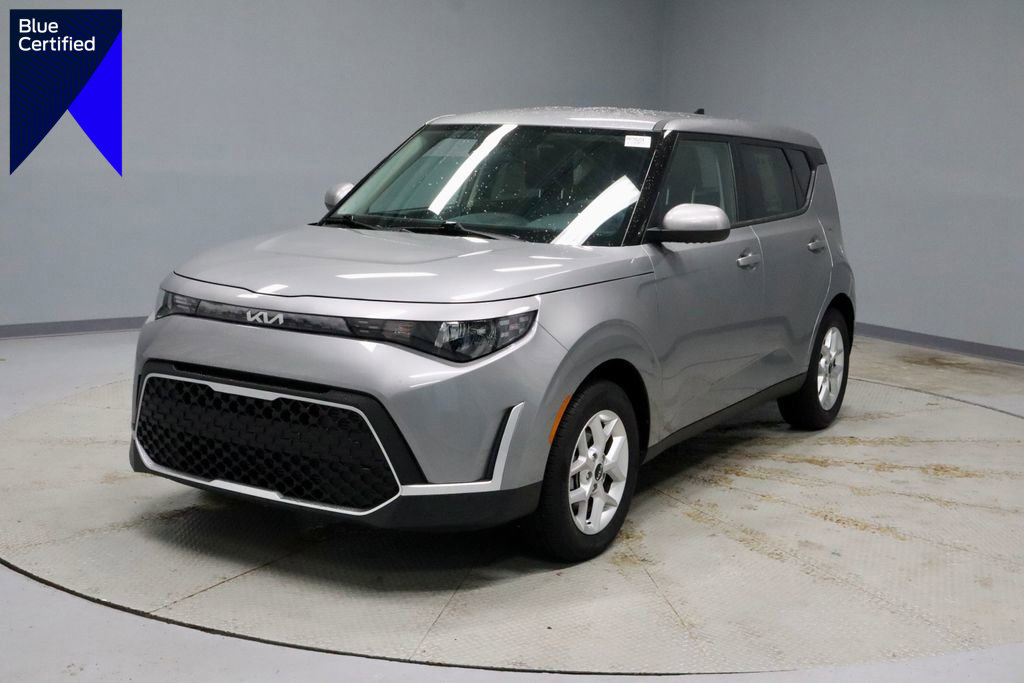 Used 2025 Kia Soul LX image 1