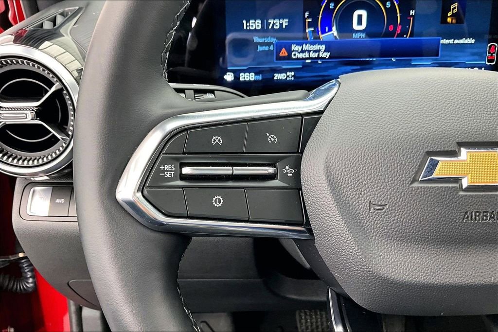 Used 2026 Chevrolet Equinox LT AWD/4WD image 18