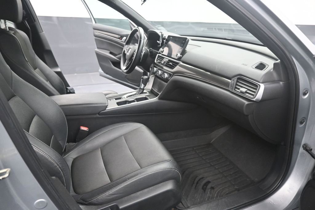 Used 2019 Honda Accord Sport image 16