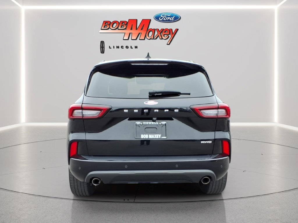 Certified 2023 Ford Escape ST-Line Elite w/ Premium Technology Package AWD/4WD image 6