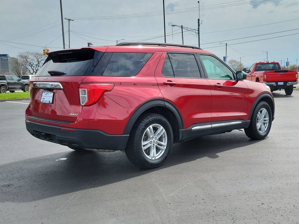 Certified 2022 Ford Explorer XLT w/ Class IV Trailer Tow Package AWD/4WD image 3