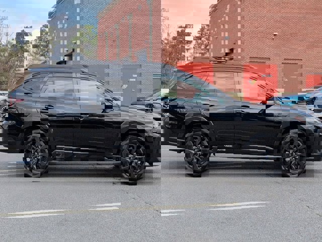 Used 2023 Subaru Outback Onyx Edition image 3