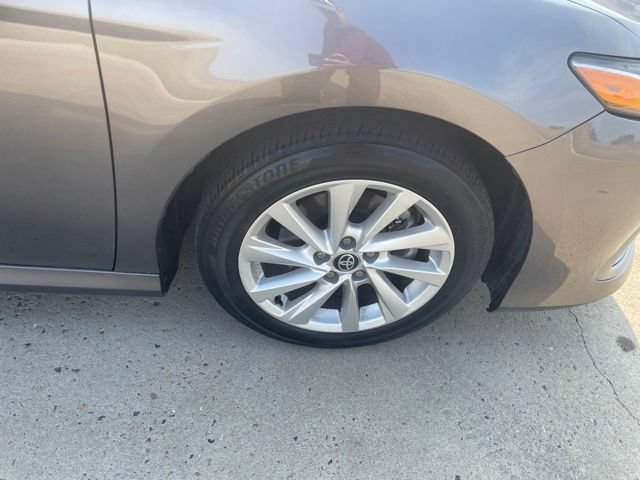Used 2024 Toyota Camry LE FWD image 2