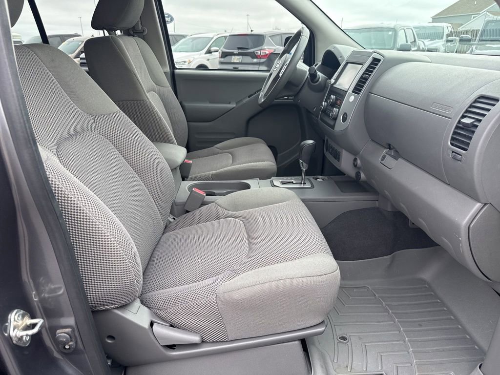 Used 2020 Nissan Frontier SV image 44