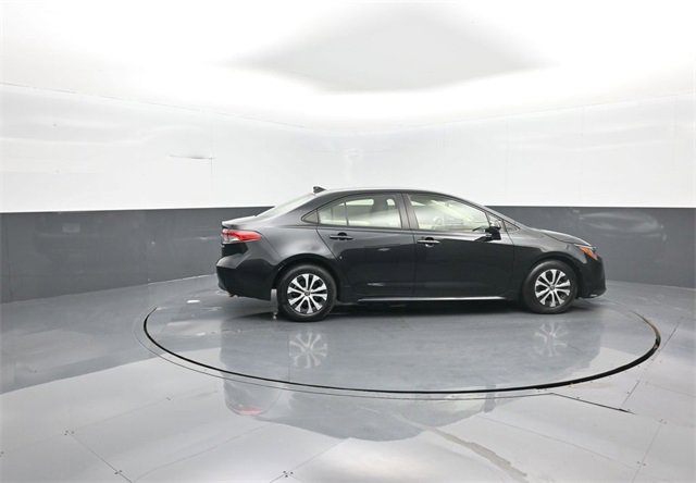 Used 2022 Toyota Corolla LE image 8