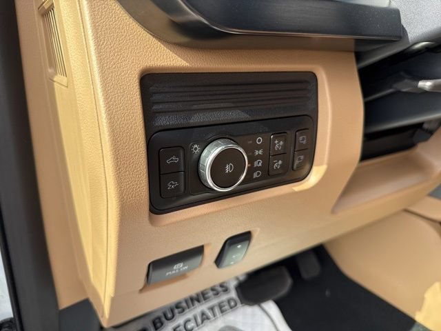 Certified 2025 Ford F350 Lariat w/ Lariat Ultimate Package AWD/4WD image 26