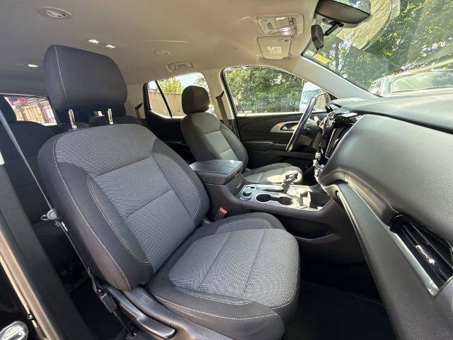 Used 2021 Chevrolet Traverse LT AWD/4WD image 24