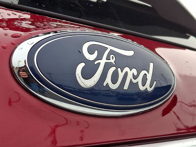 Certified 2018 Ford Explorer XLT w/ Equipment Group 202A image 31