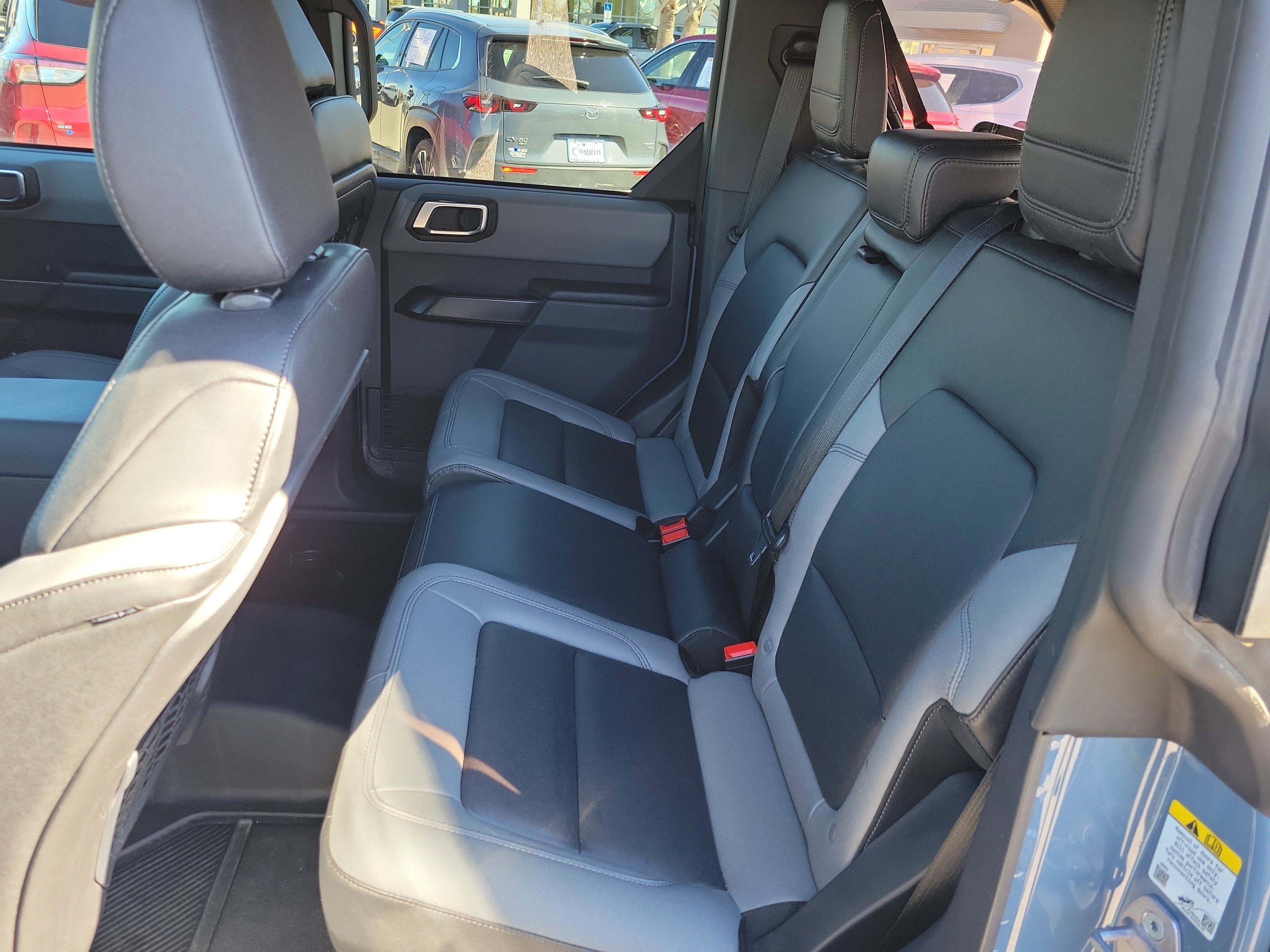 Certified 2024 Ford Bronco Black Diamond image 23