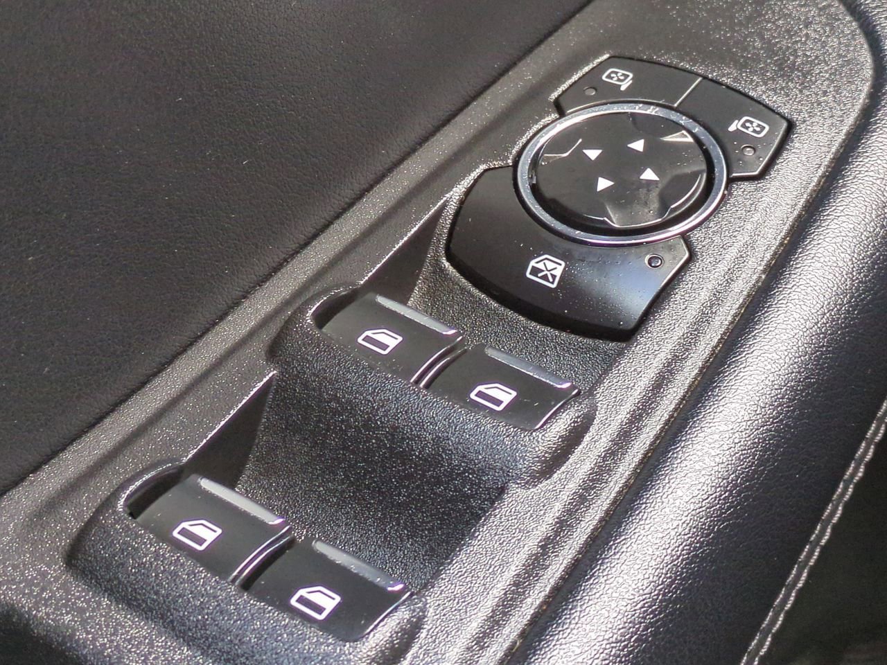 Certified 2023 Ford Edge SEL image 23