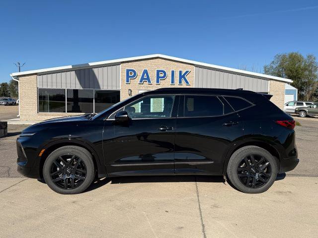 Used 2023 Chevrolet Blazer RS w/ Driver Confidence II Package AWD/4WD image 3