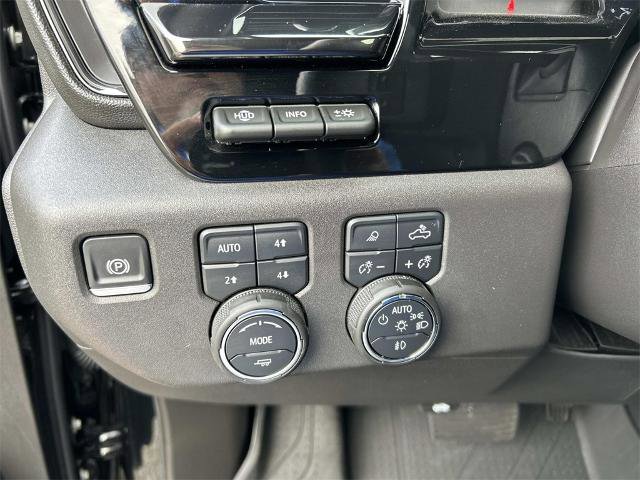 Used 2025 Chevrolet Silverado 1500 ZR2 w/ Technology Package image 31