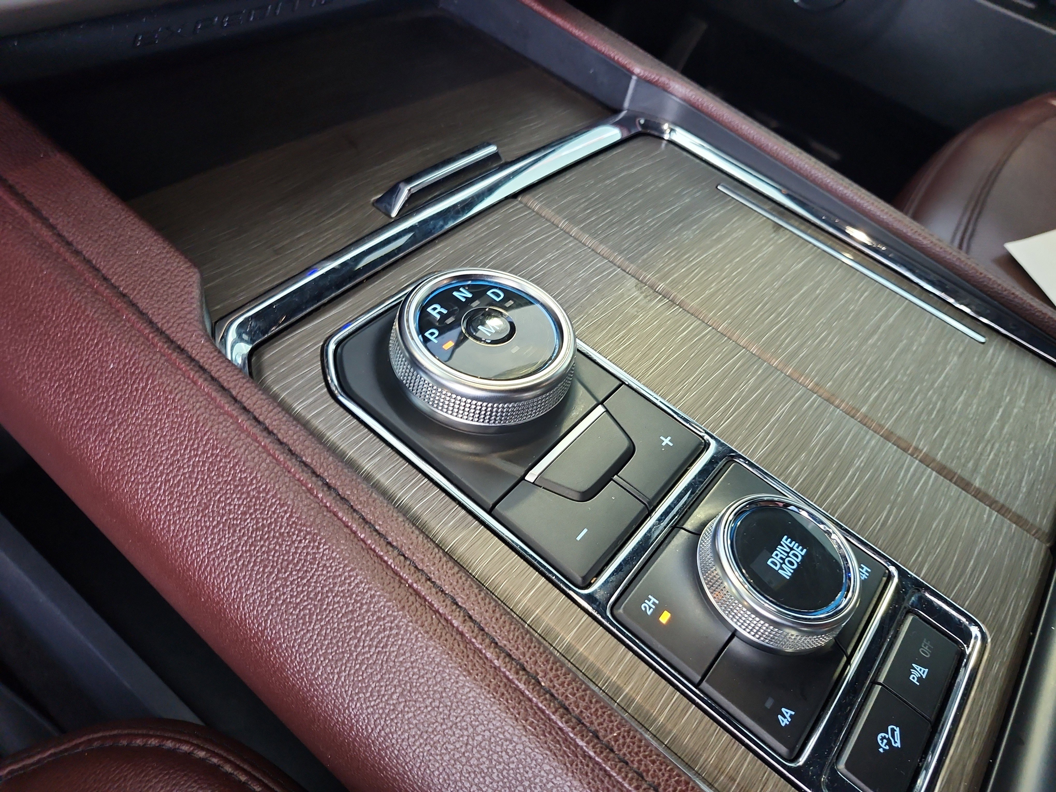 Certified 2022 Ford Expedition Max Limited image 15