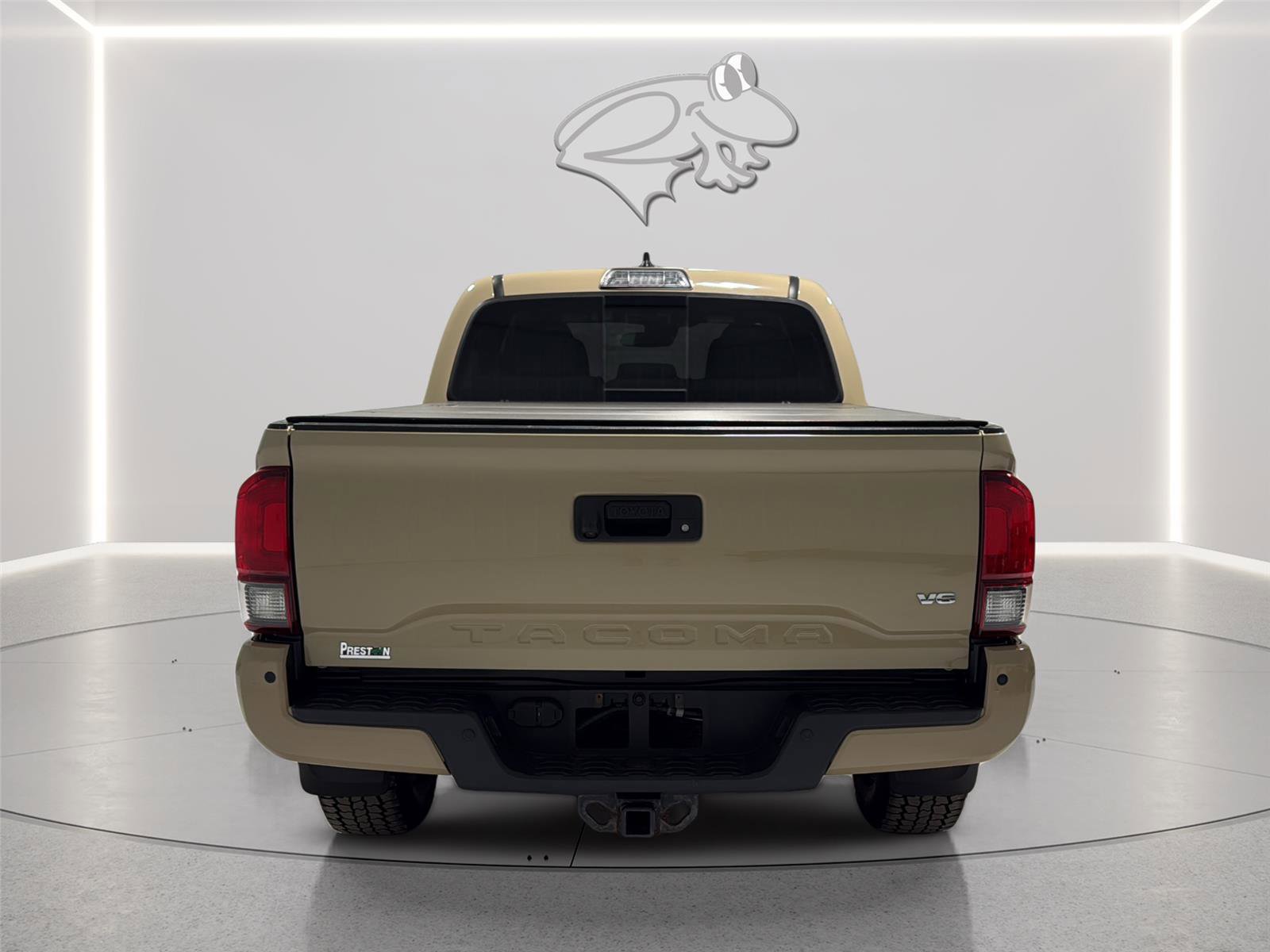 Used 2018 Toyota Tacoma TRD Off-Road w/ Technology Package AWD/4WD image 4