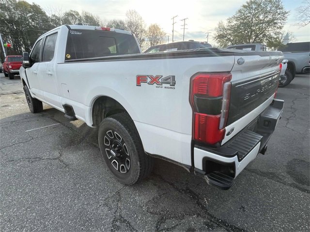 Certified 2025 Ford F350 Platinum w/ FX4 Off-Road Package image 4