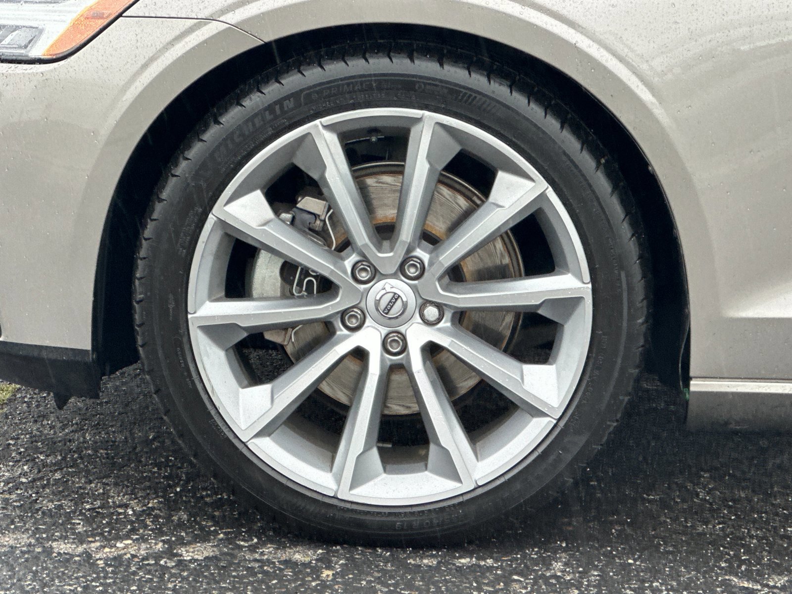 Used 2021 Volvo S60 T5 Momentum w/ Advanced Package image 25