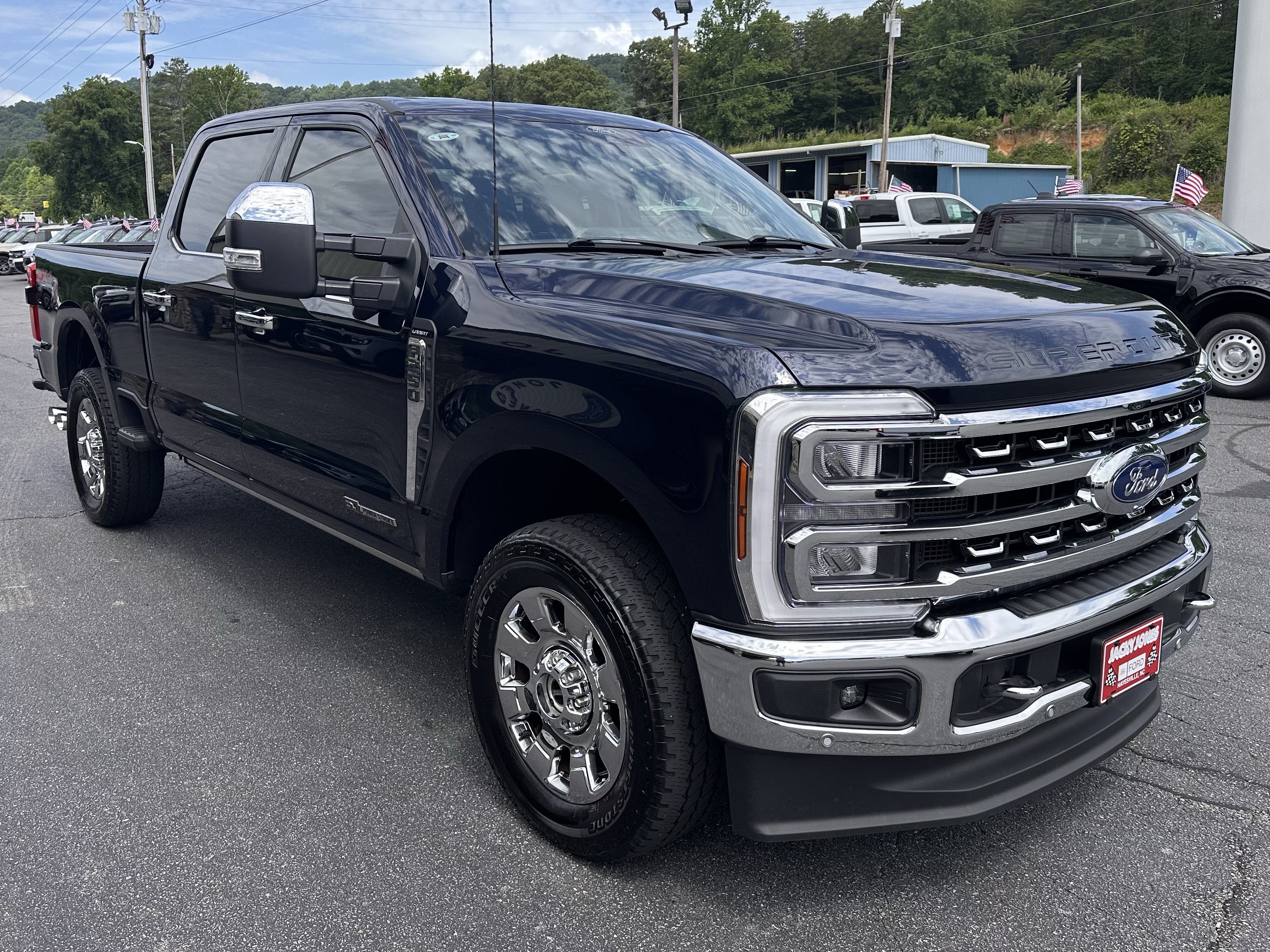 Certified 2024 Ford F250 Lariat w/ Lariat Ultimate Package AWD/4WD image 4
