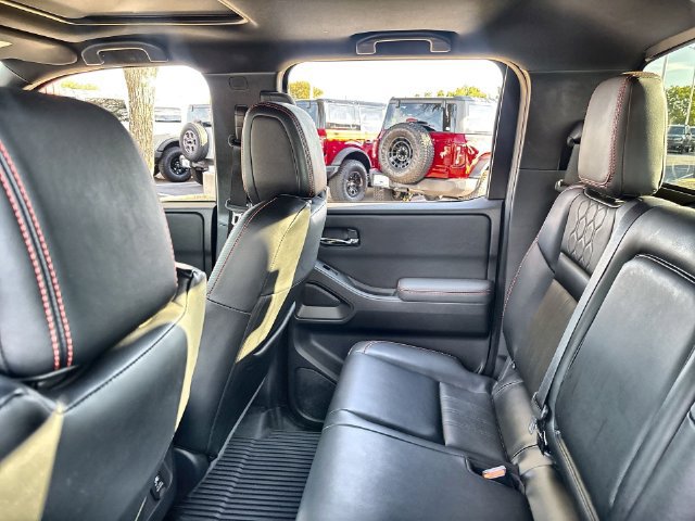 Used 2023 Nissan Frontier PRO-4X w/ Pro-4X Premium Package AWD/4WD image 14
