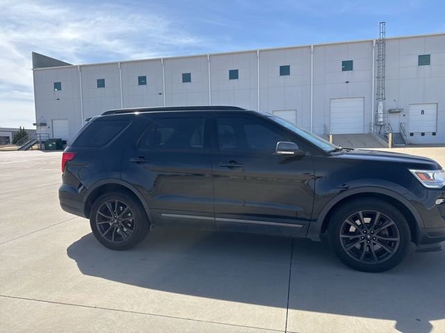 Certified 2018 Ford Explorer XLT w/ Equipment Group 202A image 4