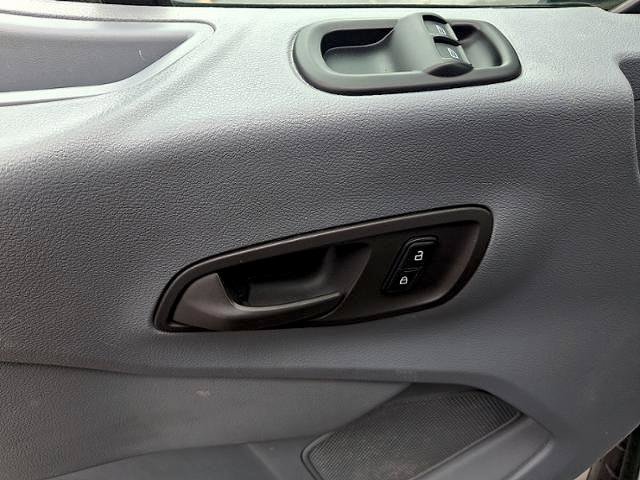 Certified 2019 Ford Transit 250 130 Low Roof RWD image 16