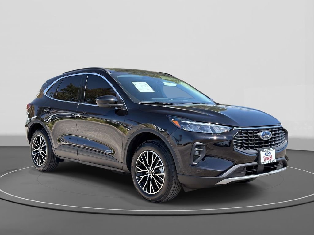 Certified 2025 Ford Escape SE FWD image 4