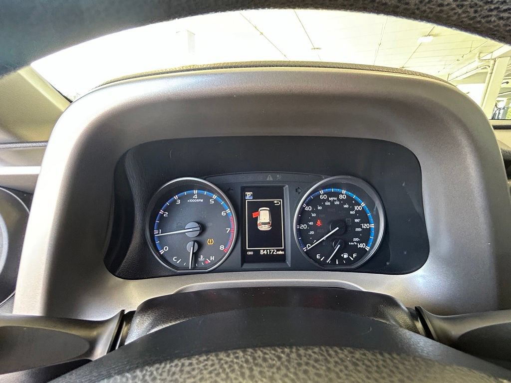 Used 2018 Toyota RAV4 LE FWD image 38