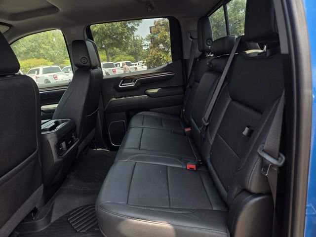 Used 2022 Chevrolet Silverado 1500 LT Trail Boss w/ Convenience Package II AWD/4WD image 19