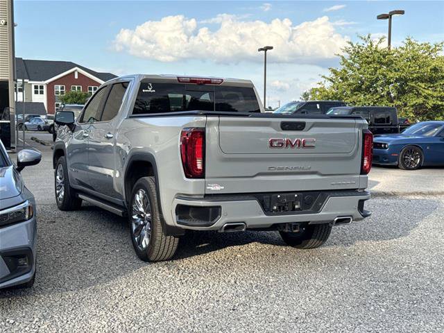 Used 2025 GMC Sierra 1500 Denali w/ Denali Reserve Package AWD/4WD image 5