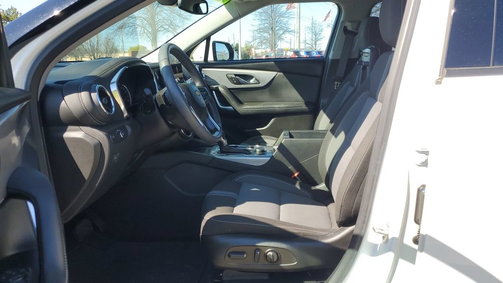 Used 2024 Chevrolet Blazer LT w/ Convenience Package AWD/4WD image 7