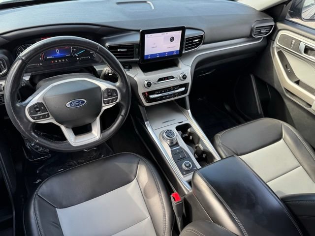 Certified 2023 Ford Explorer XLT w/ Equipment Group 202A AWD/4WD image 6