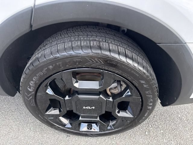 Used 2024 Kia Sorento X-Line EX AWD/4WD image 12